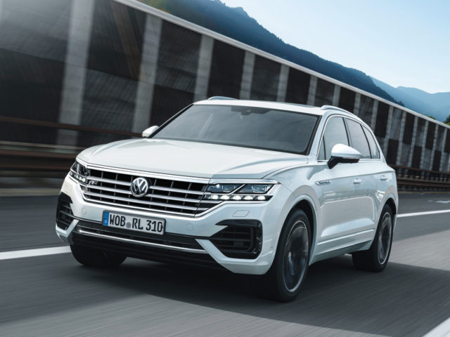 First Drive: Volkswagen Touareg - International Fleet World